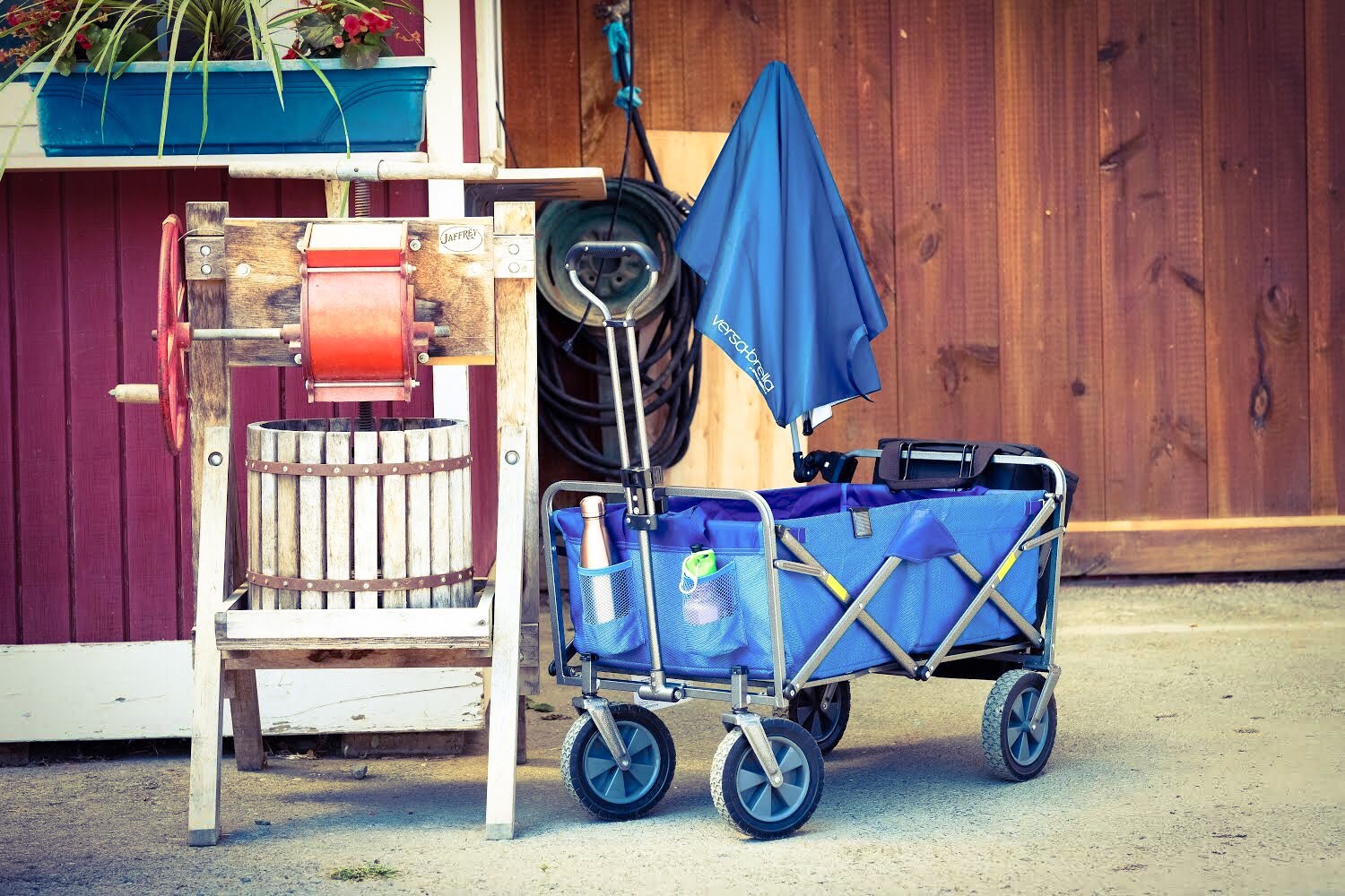 DIY Kid Utility Wagon with Umbrell