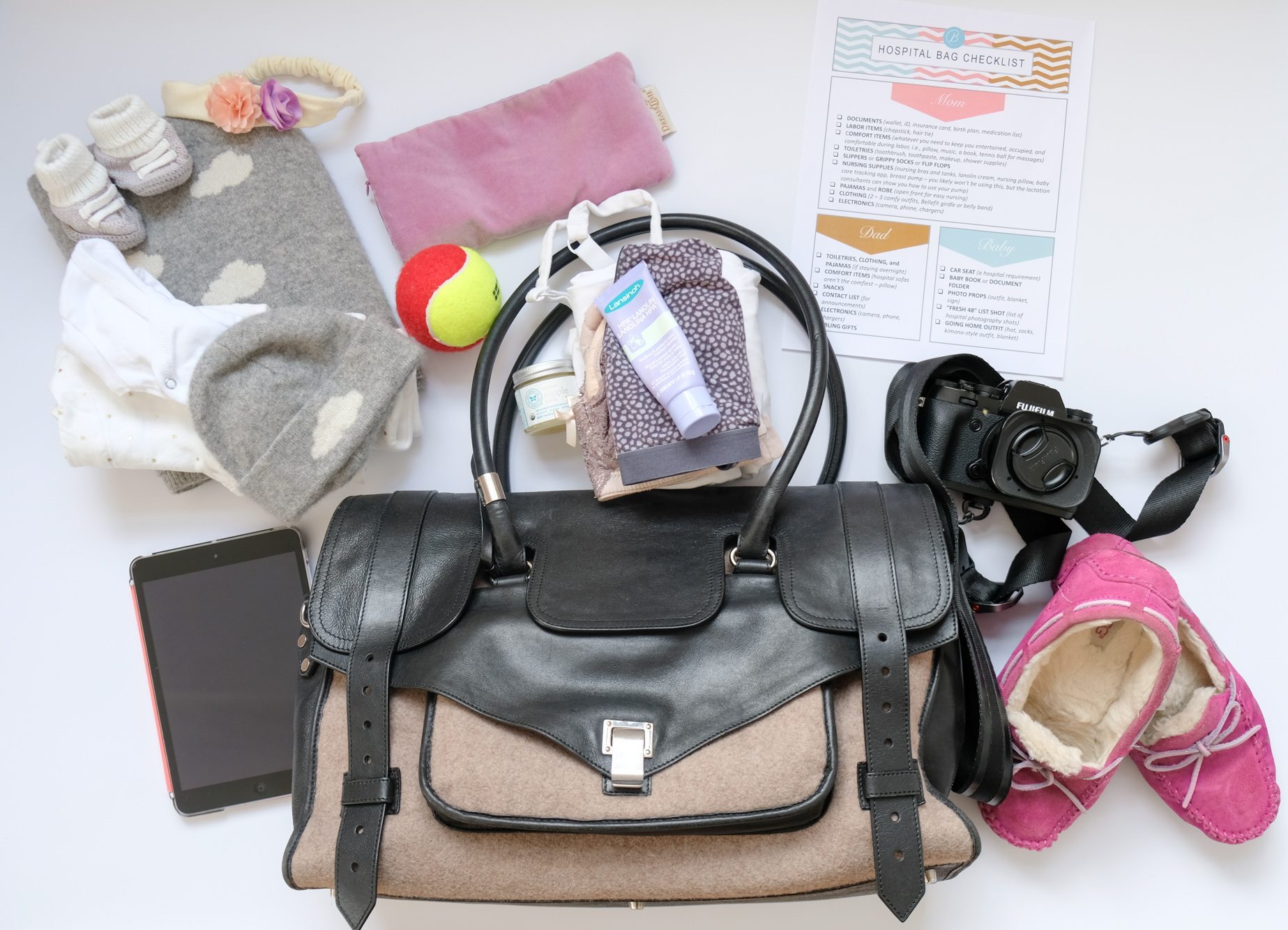 Hospital baby bag: The only essentials you need to pack